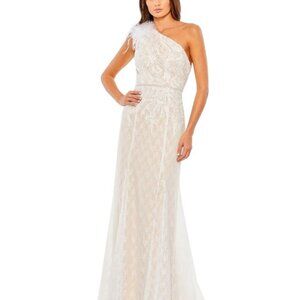 New Mac Duggal Size 6 Ivory 11317 One-Shoulder Lace Feathers Gown Wedding Bride